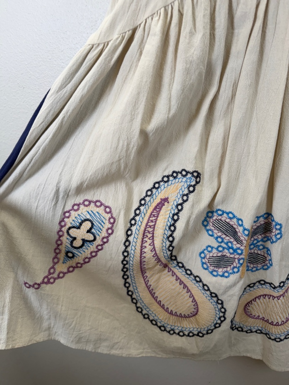 Umgee Cream Embroidered V-Neck Tunic with Navy Panels - Picture 5 of 12